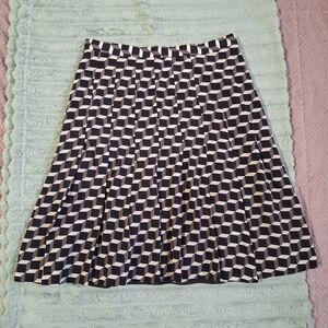 Club Monaco Black and Cream Pattern Skirt Sz 0